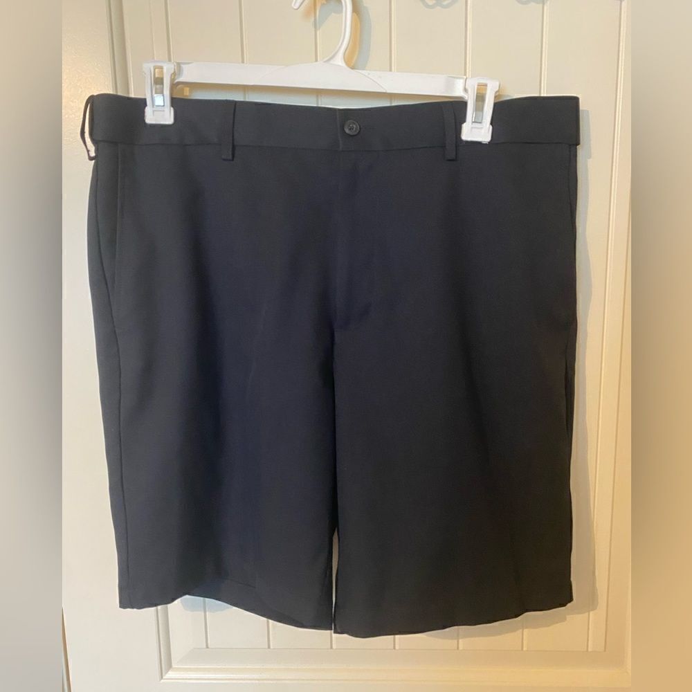 Men’s Perry Ellis Black Grand Slam Golf Shorts - Size 38